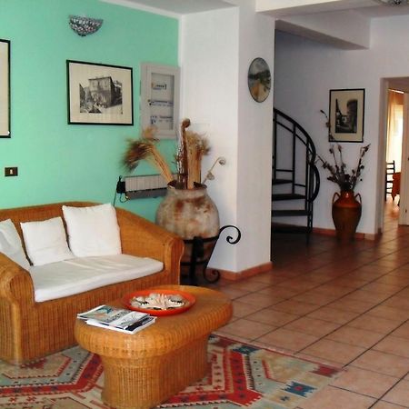 B&B La Grotta Sant'Alessio Siculo Exterior photo
